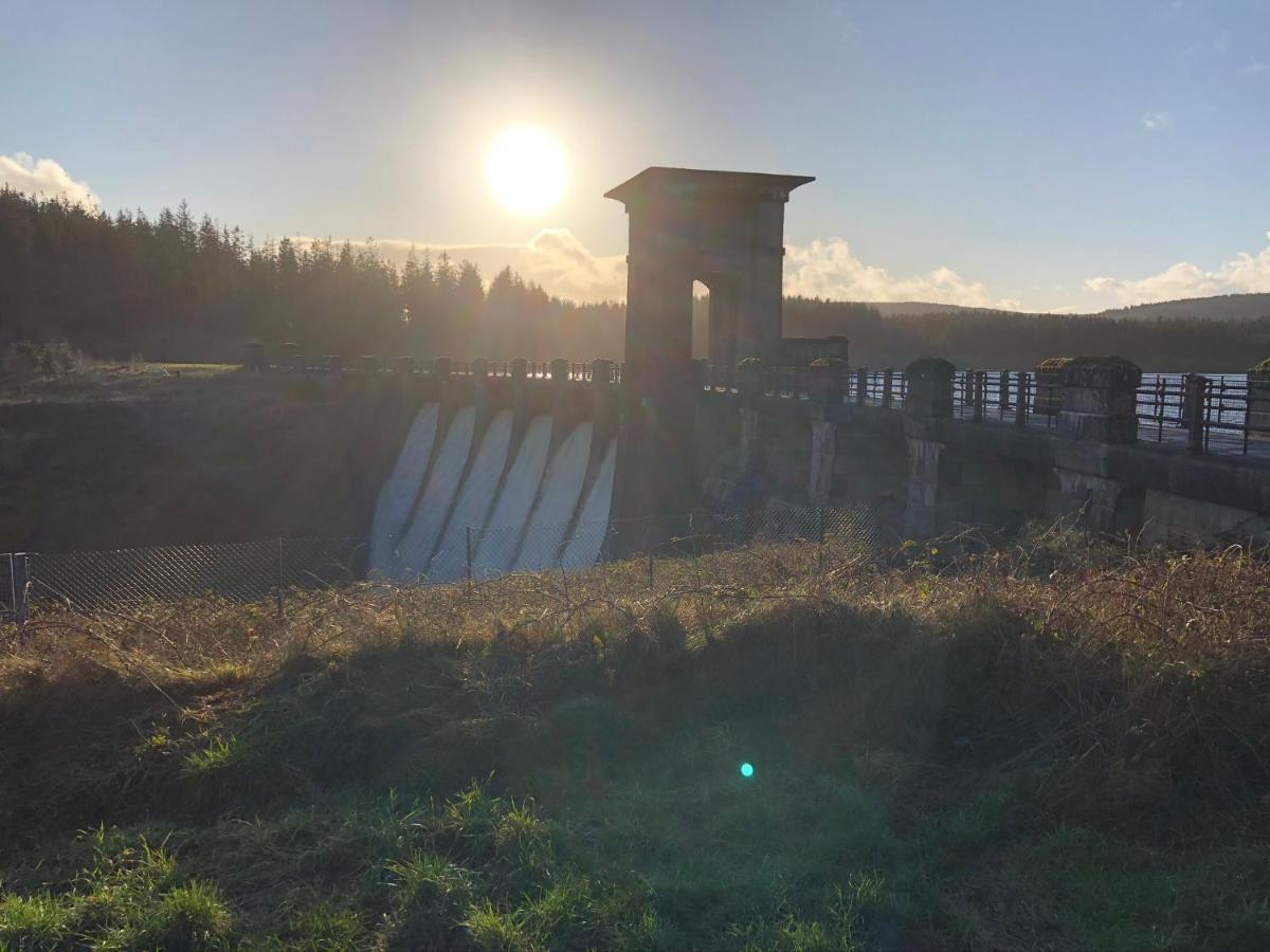 ルシン Granary At Tyddyn Isafヴィラ エクステリア 写真